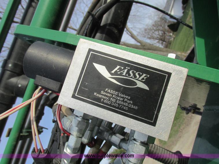 image for item L4149 2011 Great Plains YP-1625A split row planter