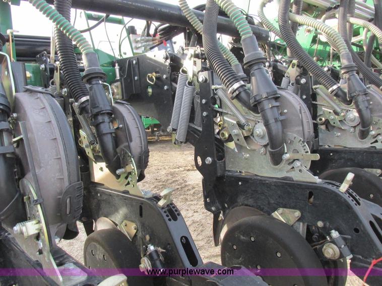 image for item L4149 2011 Great Plains YP-1625A split row planter