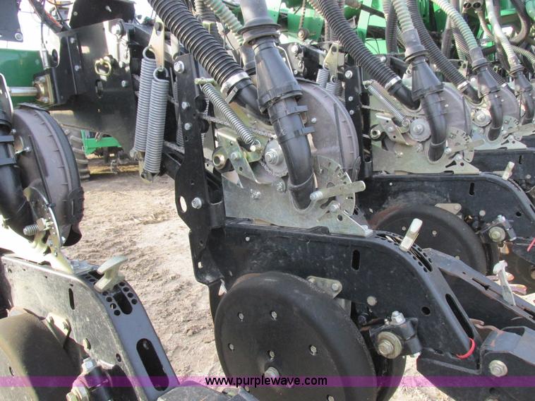 image for item L4149 2011 Great Plains YP-1625A split row planter
