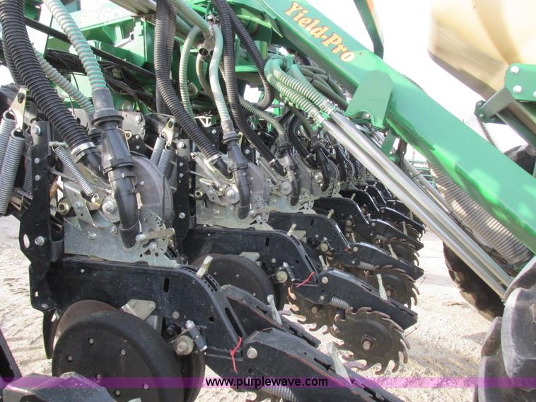image for item L4149 2011 Great Plains YP-1625A split row planter
