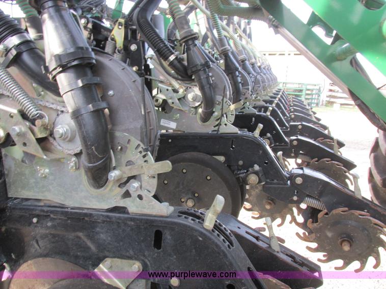 image for item L4149 2011 Great Plains YP-1625A split row planter