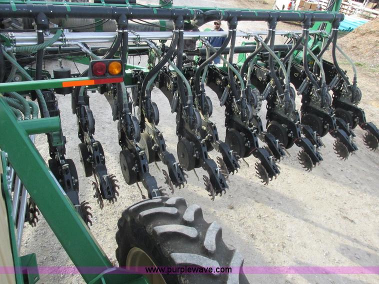 image for item L4149 2011 Great Plains YP-1625A split row planter