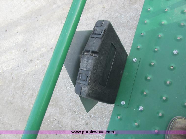 image for item L4149 2011 Great Plains YP-1625A split row planter