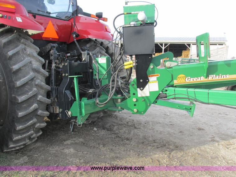 image for item L4149 2011 Great Plains YP-1625A split row planter