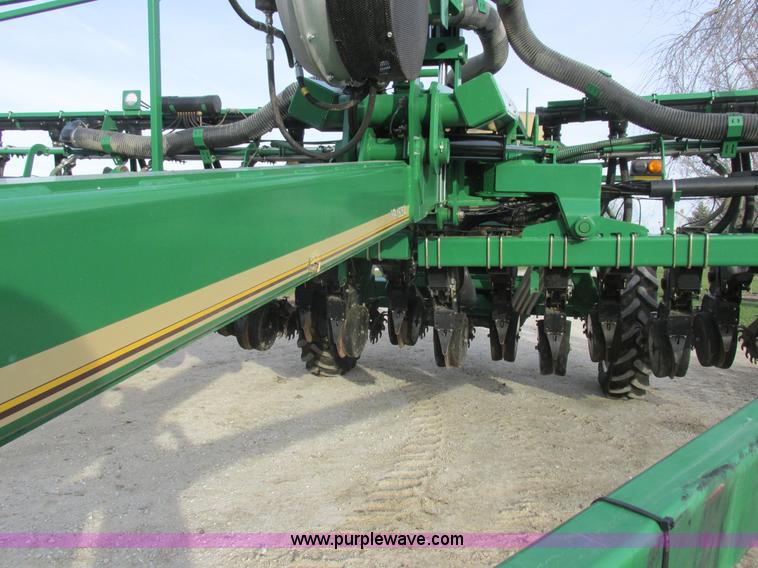 image for item L4149 2011 Great Plains YP-1625A split row planter