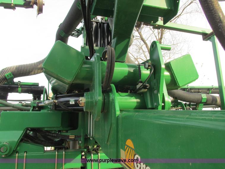 image for item L4149 2011 Great Plains YP-1625A split row planter