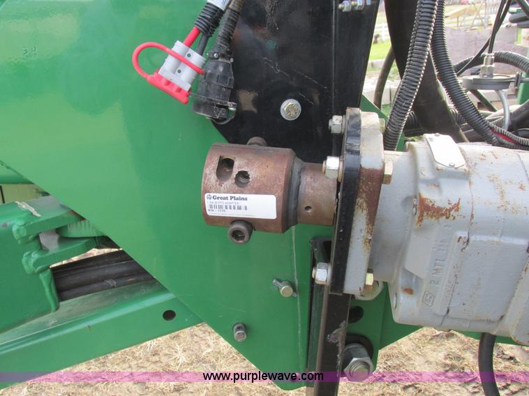 image for item L4149 2011 Great Plains YP-1625A split row planter