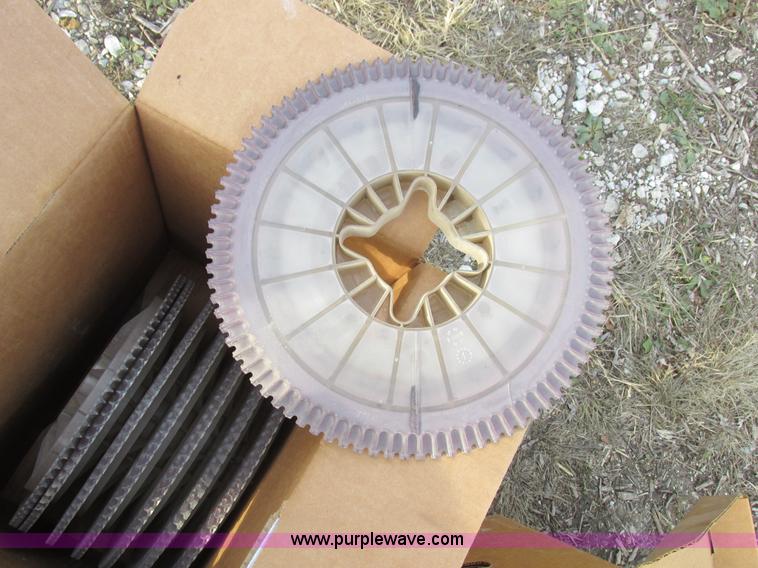 image for item L4149 2011 Great Plains YP-1625A split row planter