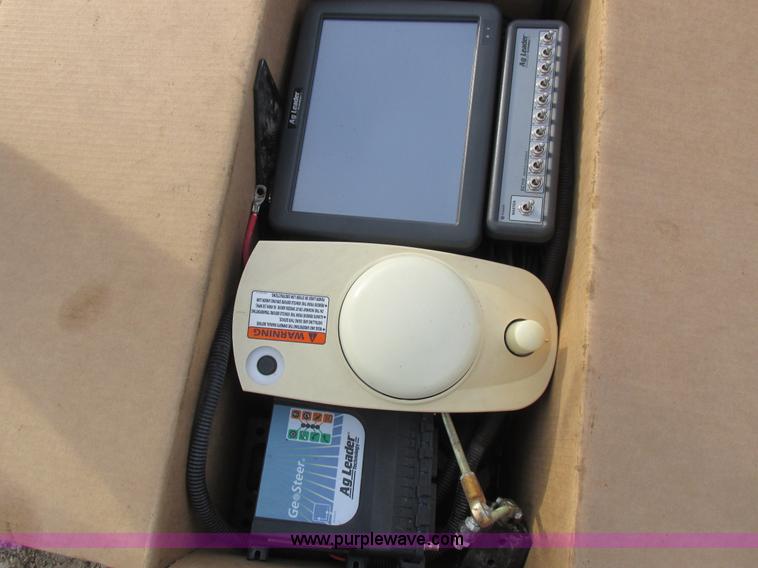 image for item L4149 2011 Great Plains YP-1625A split row planter