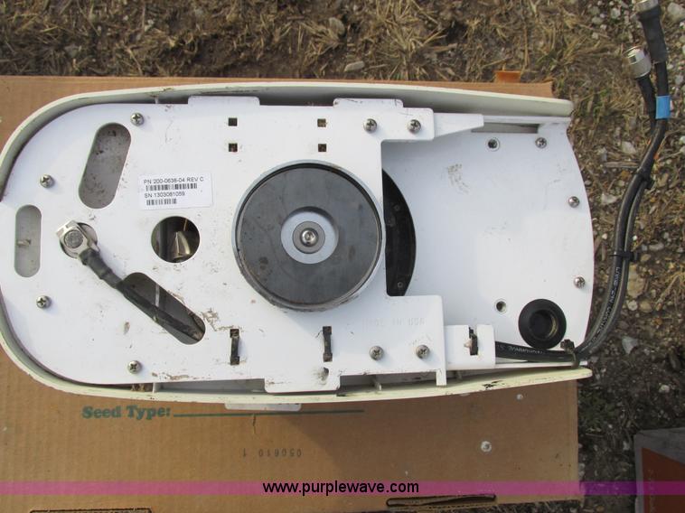 image for item L4149 2011 Great Plains YP-1625A split row planter