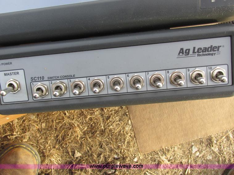 image for item L4149 2011 Great Plains YP-1625A split row planter