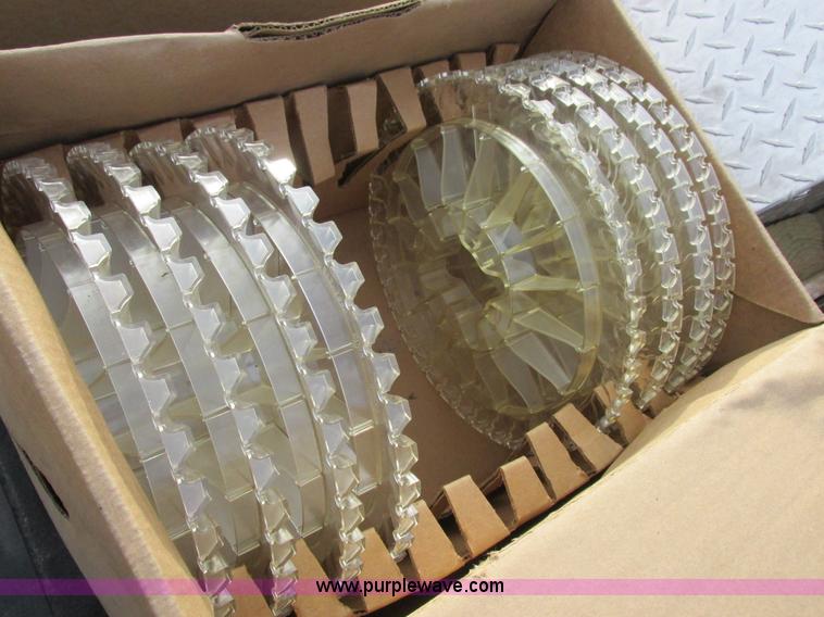 image for item L4149 2011 Great Plains YP-1625A split row planter