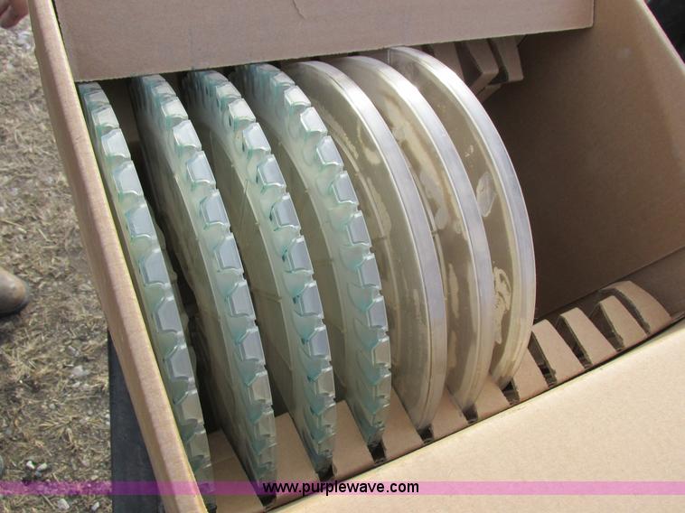 image for item L4149 2011 Great Plains YP-1625A split row planter