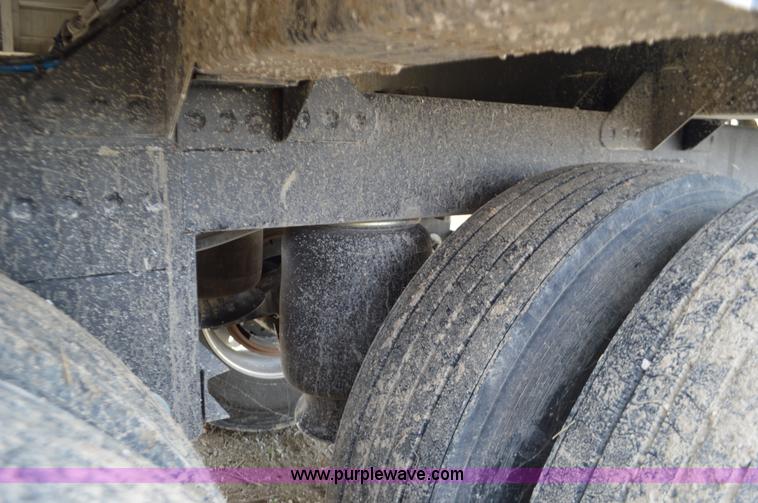 image for item L4582 2016 Timpte Super Hopper double hopper grain trailer