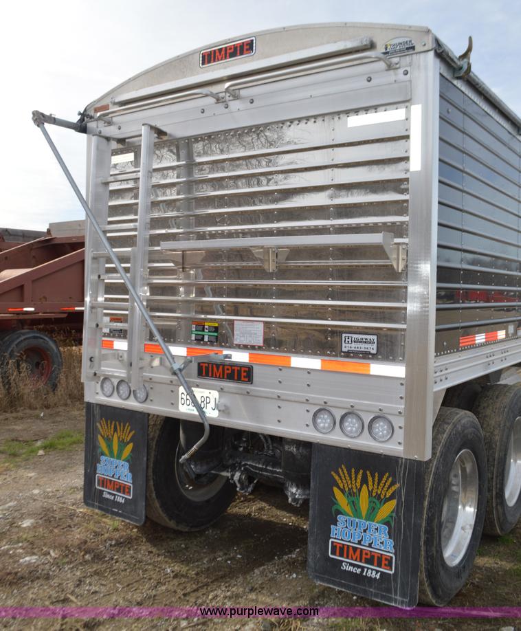 image for item L4582 2016 Timpte Super Hopper double hopper grain trailer