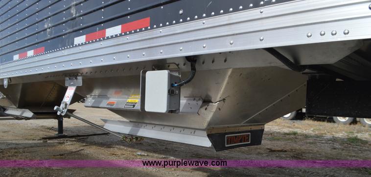 image for item L4582 2016 Timpte Super Hopper double hopper grain trailer