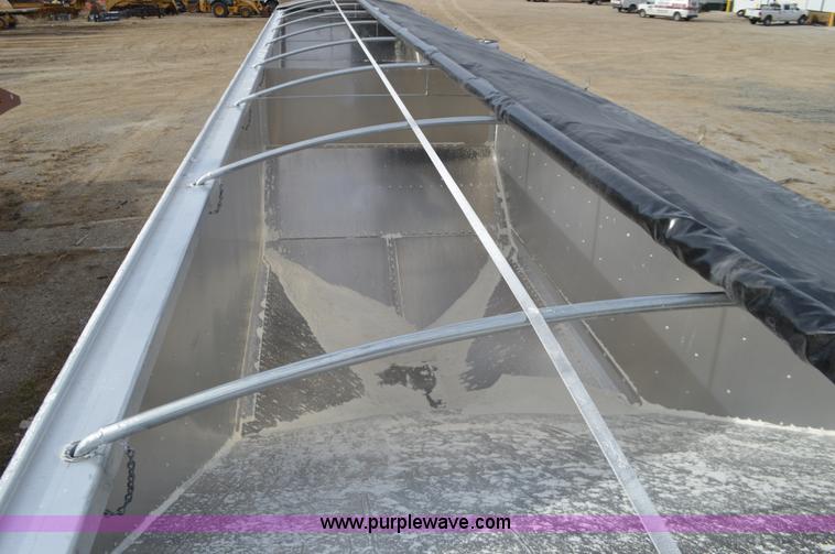 image for item L4582 2016 Timpte Super Hopper double hopper grain trailer