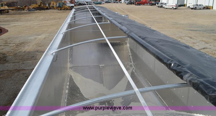 image for item L4582 2016 Timpte Super Hopper double hopper grain trailer