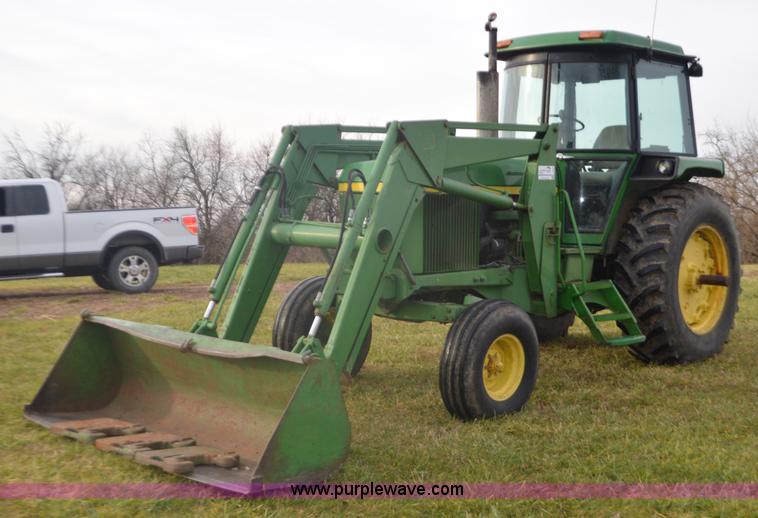 image for item L4633 1976 John Deere 4230 tractor