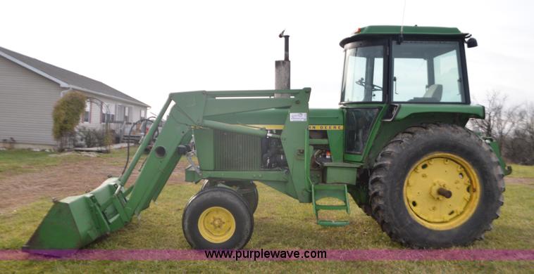 image for item L4633 1976 John Deere 4230 tractor