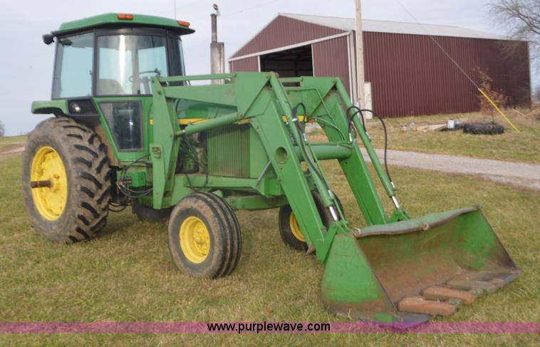 image for item L4633 1976 John Deere 4230 tractor
