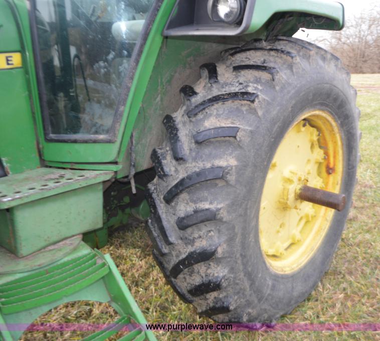 image for item L4633 1976 John Deere 4230 tractor