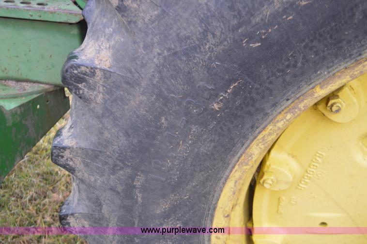 image for item L4633 1976 John Deere 4230 tractor