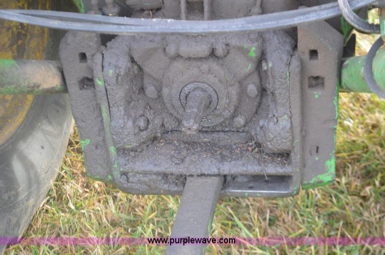 image for item L4633 1976 John Deere 4230 tractor