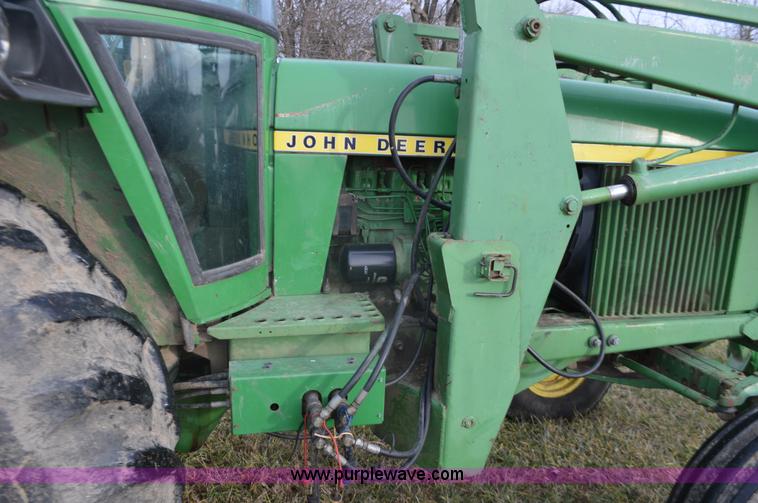 image for item L4633 1976 John Deere 4230 tractor