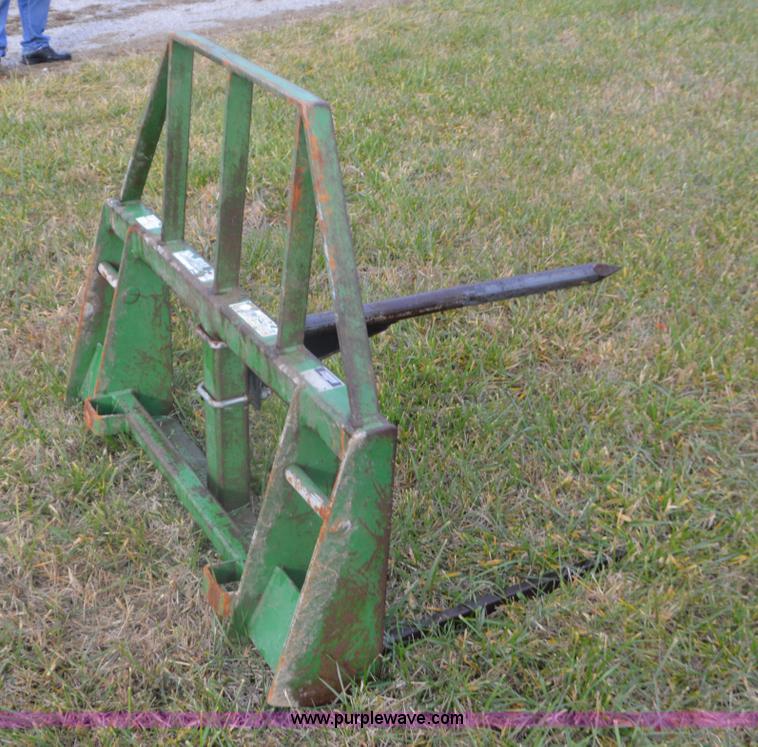 image for item L4633 1976 John Deere 4230 tractor