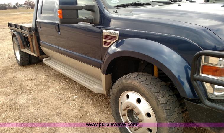 image for item L6037 2008 Ford F450 Super Duty Lariat King Ranch Crew Cab flatbed truck