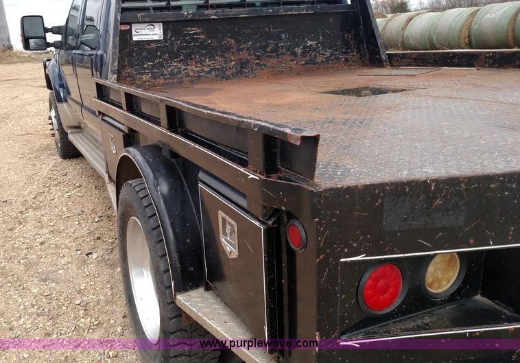 image for item L6037 2008 Ford F450 Super Duty Lariat King Ranch Crew Cab flatbed truck