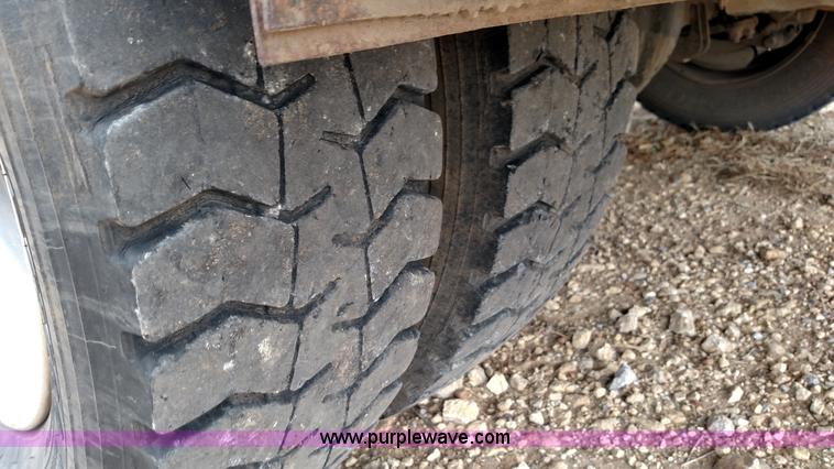 image for item L6037 2008 Ford F450 Super Duty Lariat King Ranch Crew Cab flatbed truck