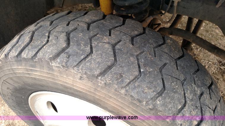 image for item L6037 2008 Ford F450 Super Duty Lariat King Ranch Crew Cab flatbed truck