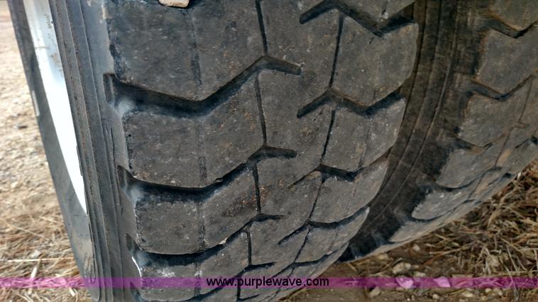 image for item L6037 2008 Ford F450 Super Duty Lariat King Ranch Crew Cab flatbed truck