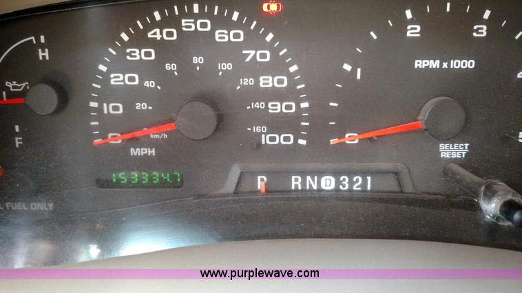 image for item L6038 2004 Ford F350 Super Duty Lariat King Ranch Crew Cab flatbed pickup truck