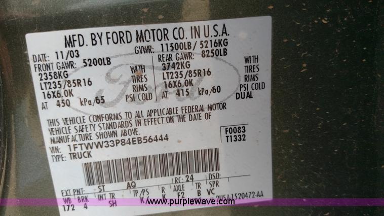 image for item L6038 2004 Ford F350 Super Duty Lariat King Ranch Crew Cab flatbed pickup truck