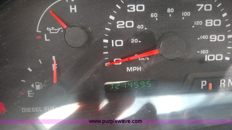 image for item L6057 2004 Ford F350 Super Duty XLT SuperCab pickup truck