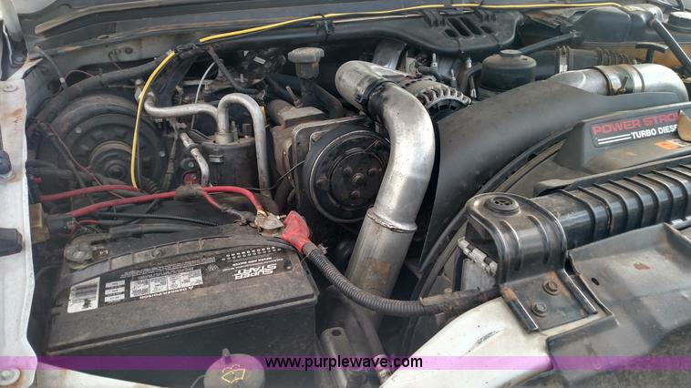 image for item L6057 2004 Ford F350 Super Duty XLT SuperCab pickup truck