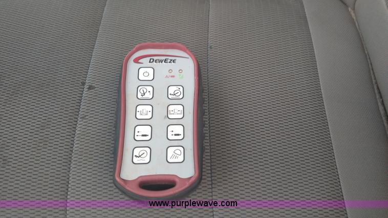 image for item L6057 2004 Ford F350 Super Duty XLT SuperCab pickup truck