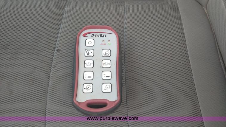 image for item L6057 2004 Ford F350 Super Duty XLT SuperCab pickup truck