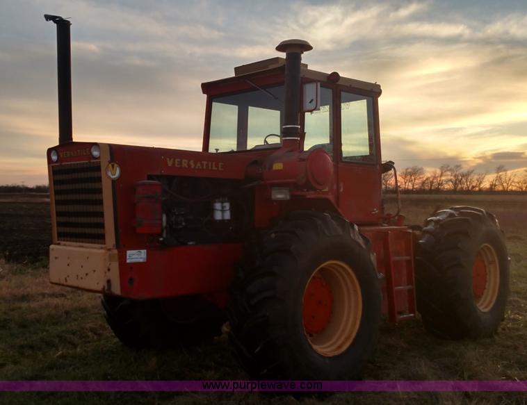 image for item L6076 1975 Versatile 800 4WD tractor