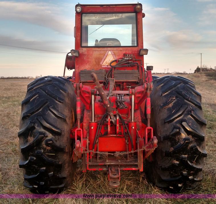 image for item L6076 1975 Versatile 800 4WD tractor