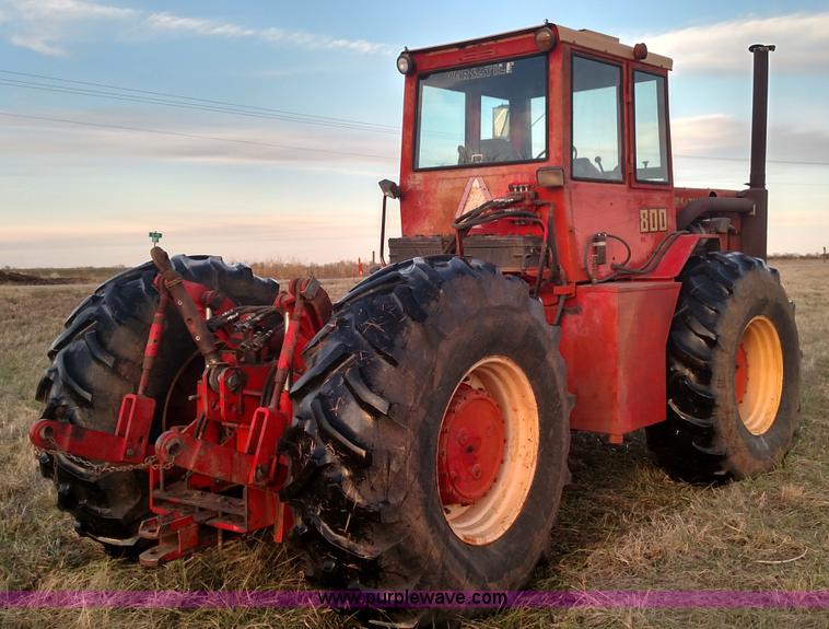 image for item L6076 1975 Versatile 800 4WD tractor