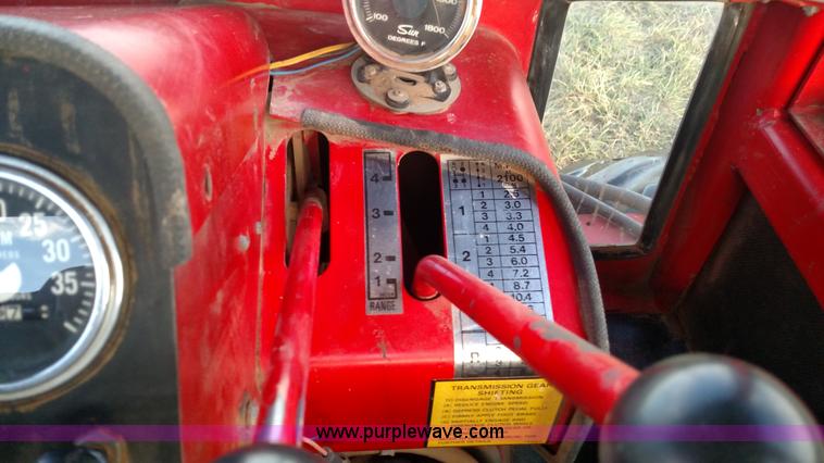 image for item L6076 1975 Versatile 800 4WD tractor