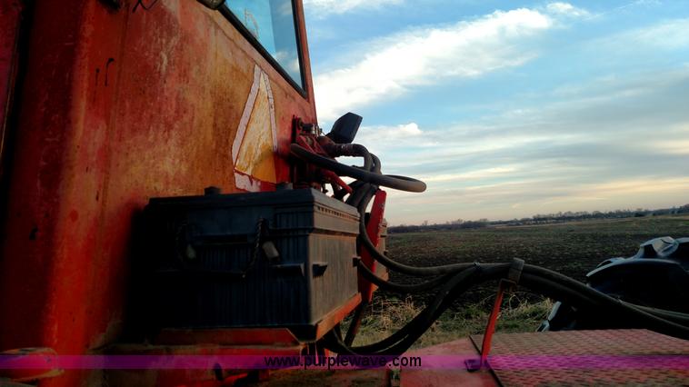 image for item L6076 1975 Versatile 800 4WD tractor