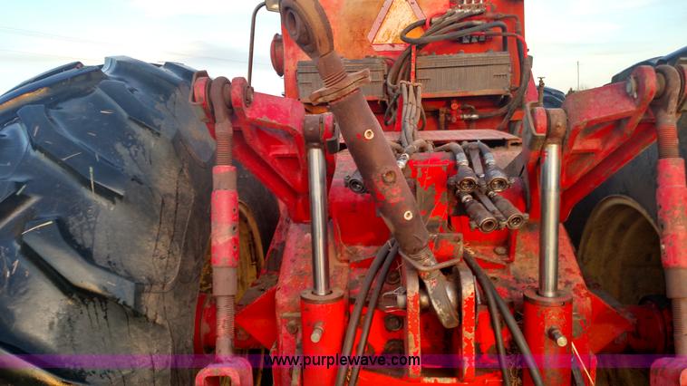 image for item L6076 1975 Versatile 800 4WD tractor