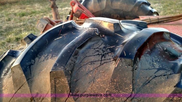 image for item L6076 1975 Versatile 800 4WD tractor