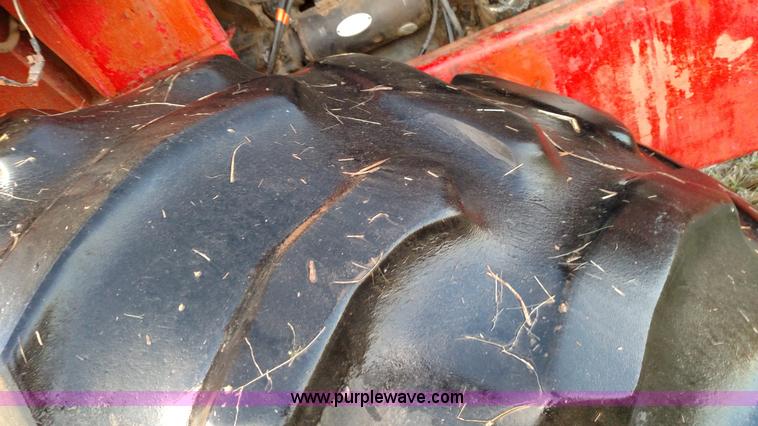 image for item L6076 1975 Versatile 800 4WD tractor