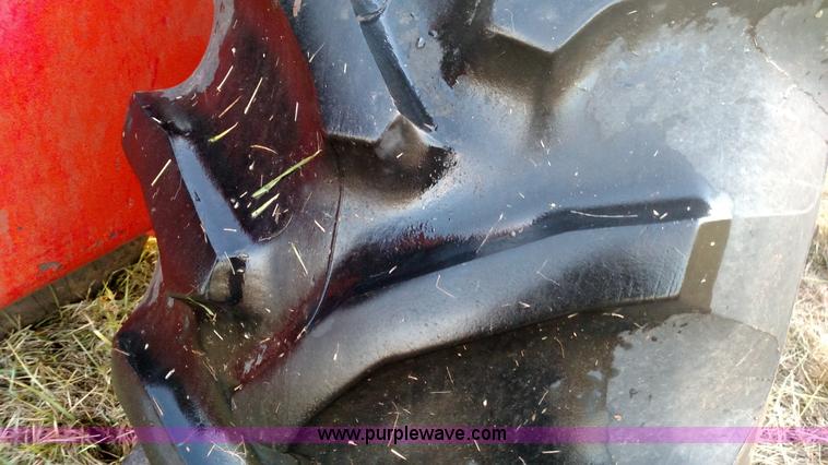 image for item L6076 1975 Versatile 800 4WD tractor